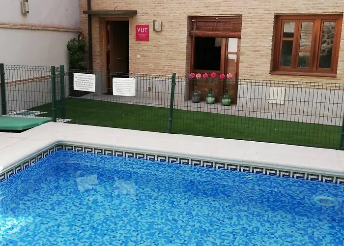 La Dama Del Jardin Del Nuncio